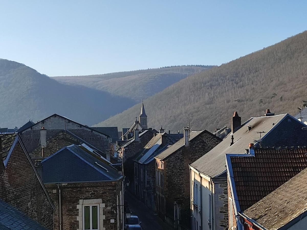 Entre Meuse Et Foret Revin  Exteriér fotografie