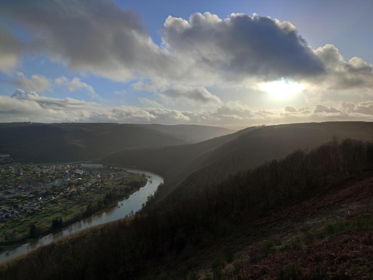 Entre Meuse Et Foret Revin  Exteriér fotografie
