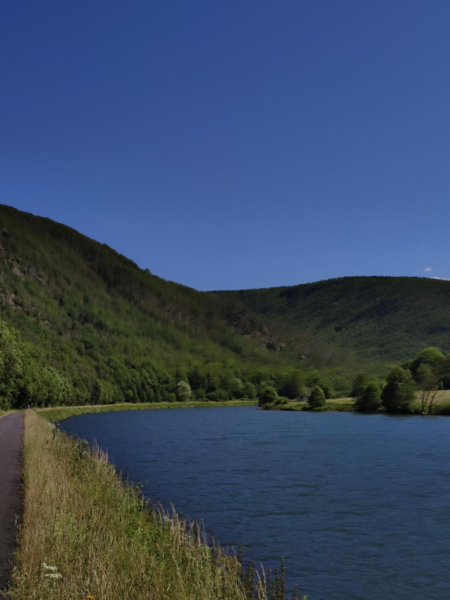 Entre Meuse Et Foret Revin  Exteriér fotografie