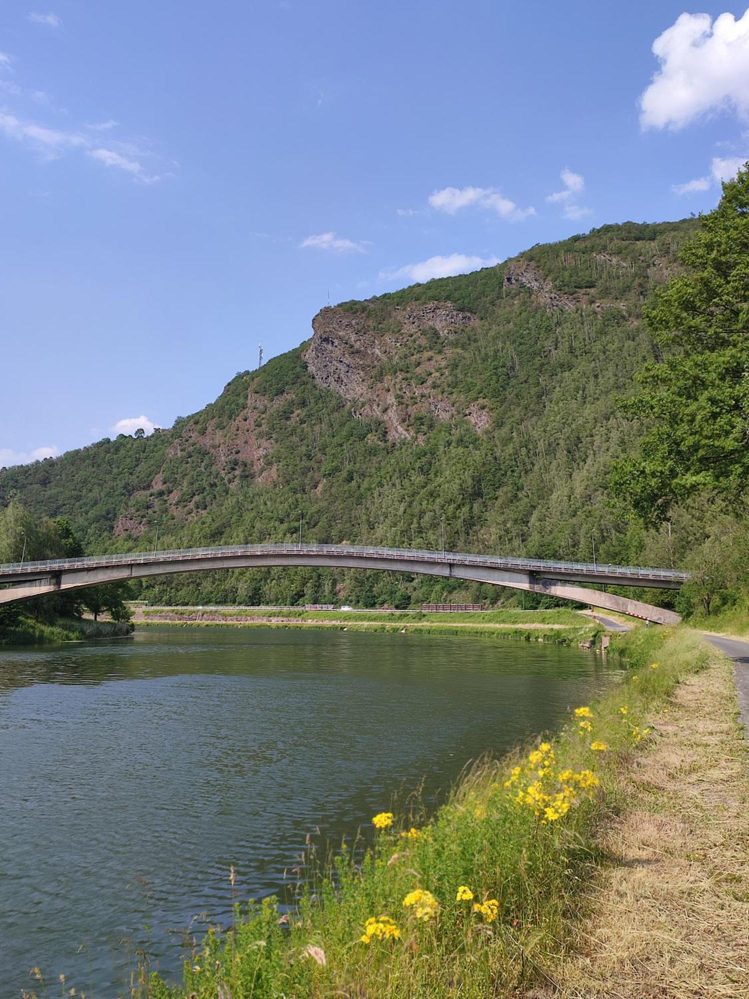 Entre Meuse Et Foret Revin  Exteriér fotografie